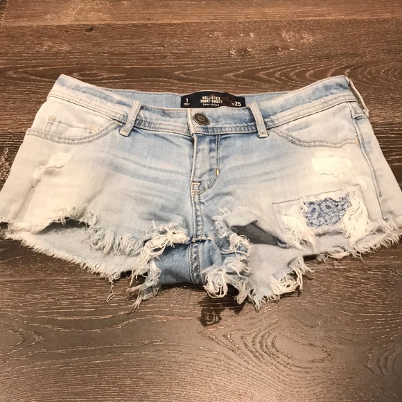 Hollister Distressed Shorts - Picture 3 of 6